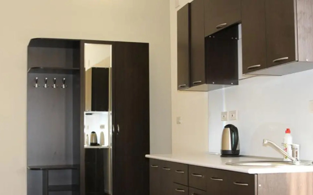 Avraam Guest House