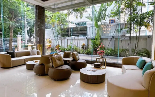 Miloft Sathorn hotel