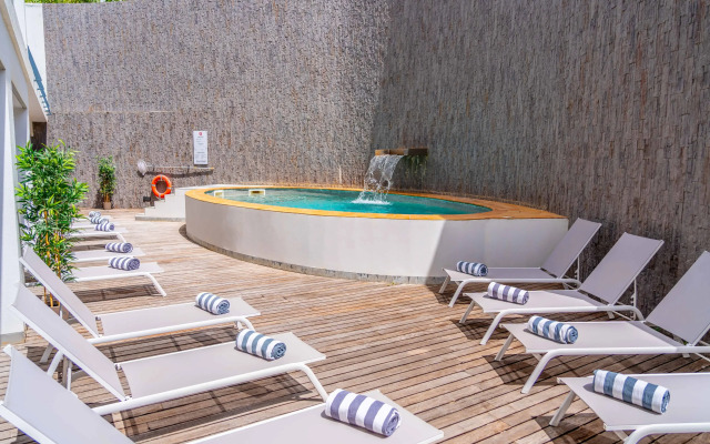 Villa Doris Suites