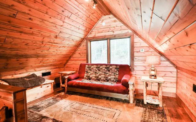 stayNantahala – Smoky Mountain Cabins and Luxury Yurts