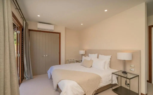 Shakespeare Cliff Lodge