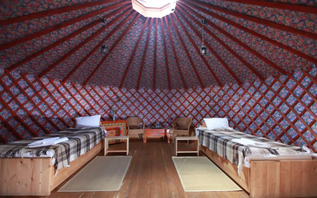 Этномир Отель Сибирия