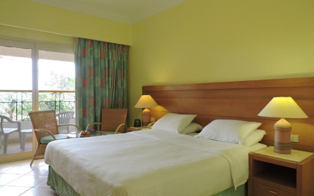 Standard pool or sea view room — фото 1