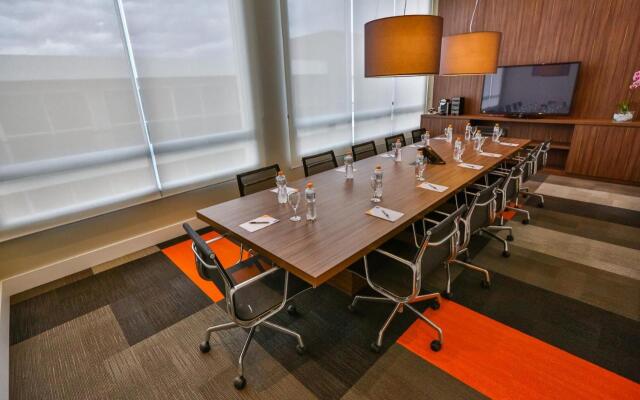 Summit Suítes Pindamonhangaba