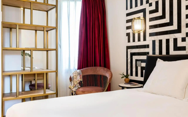 Rose Bourbon Hotel