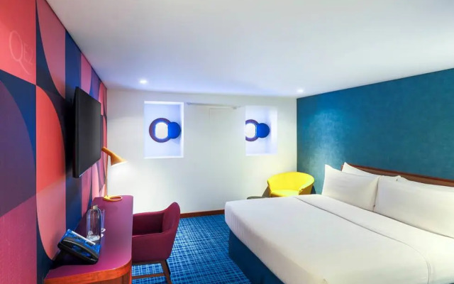 Queen Elizabeth 2 Hotel by Accor