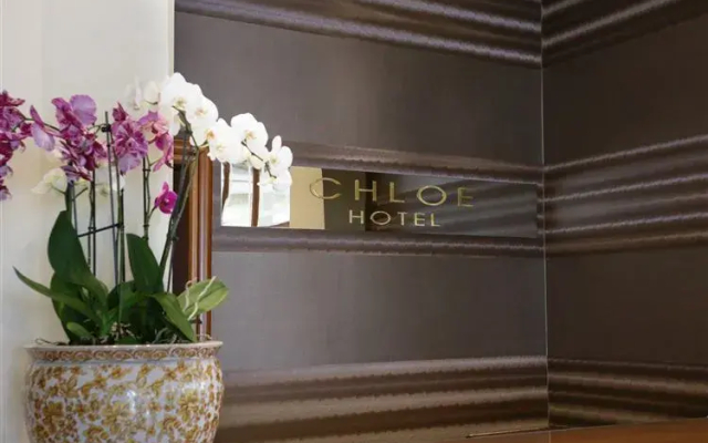Chloe Hotel