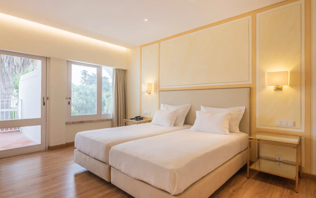 Carvoeiro Hotel