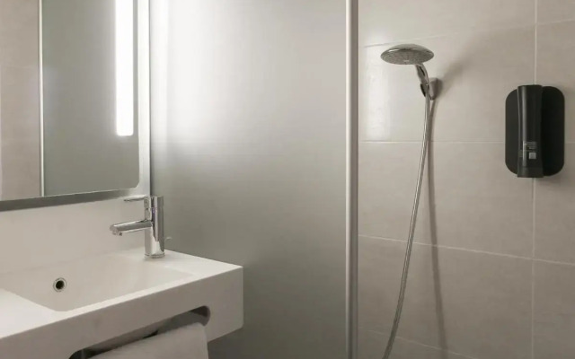 B&B HOTEL Marseille Vélodrome Prado