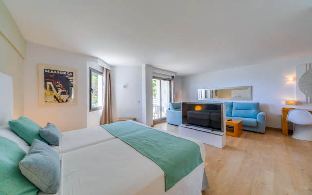 Playa Esperanza Resort