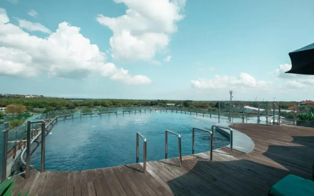 Отель The Nest Hotel Nusa Dua