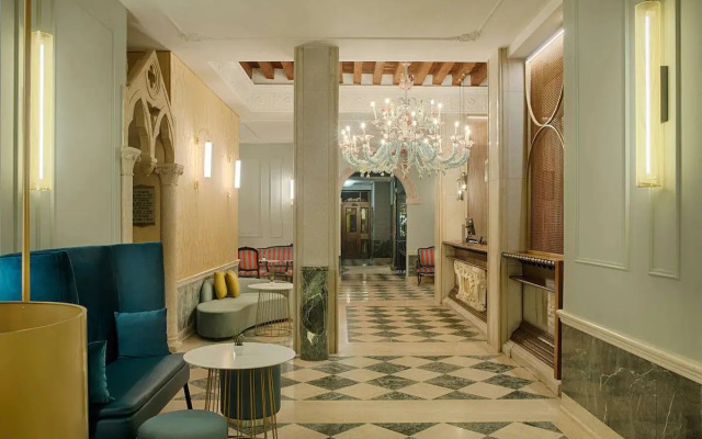 NH Venezia Santa Lucia Hotel