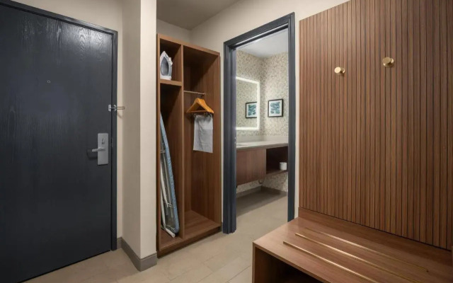 Holiday Inn Ontario by IHG