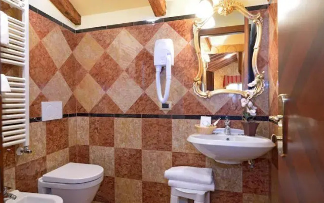Lux Hotel