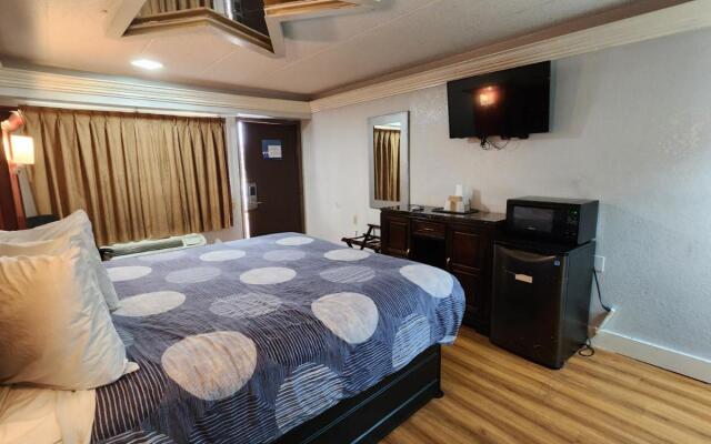 Americas Best Value Inn & Suites Little Rock at Scott Hamilton Dr