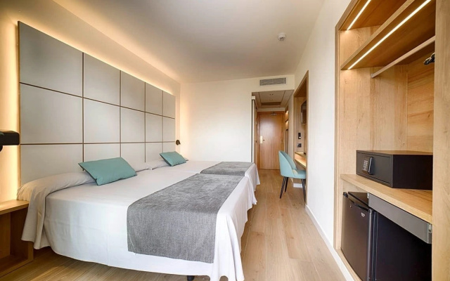 Double room (full double bed) (bed type is subject to availability)