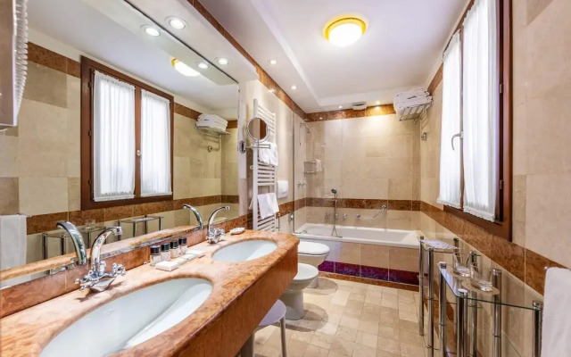 Colombina Hotel