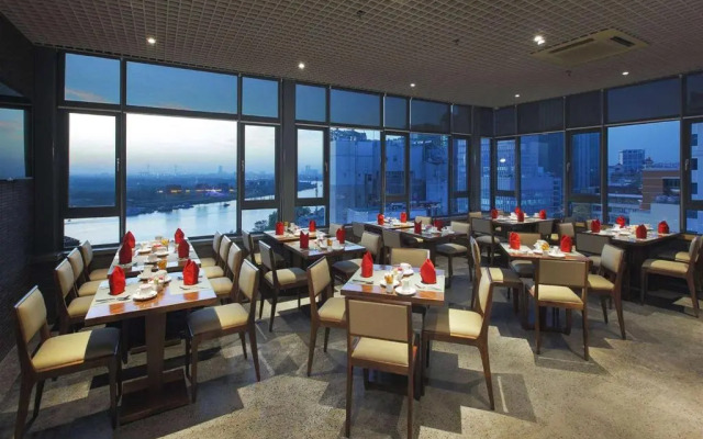 Adora Mira Hotel