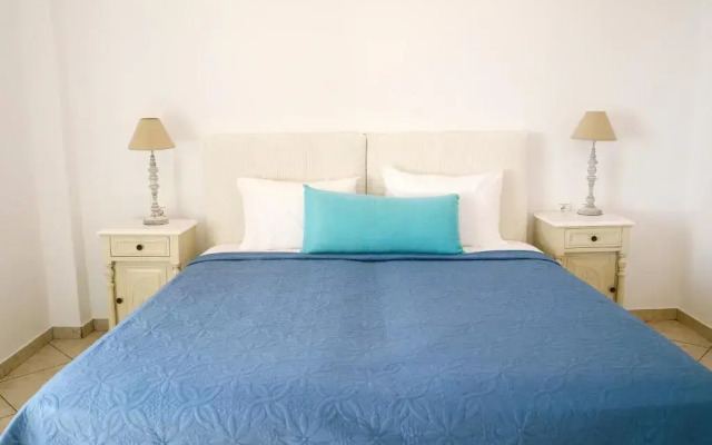 Blue Arise Fira Hotel