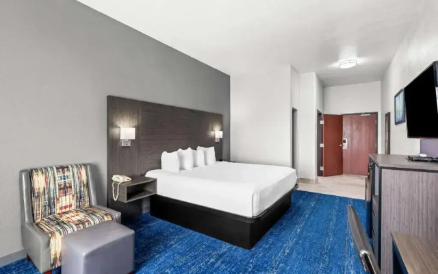 Best Western Palace Inn & Suites
