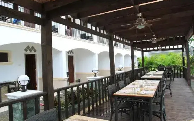 Panglao Regents Park Resort