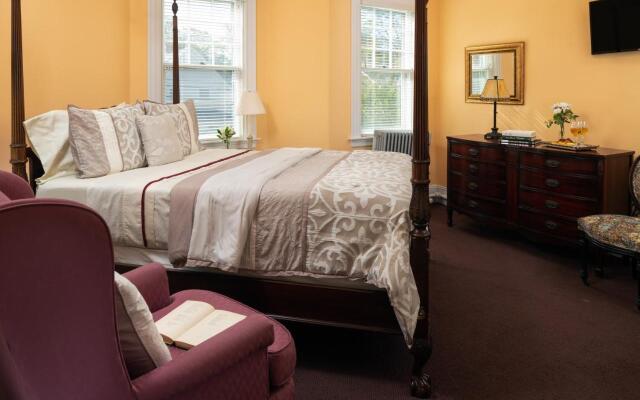 The Palmer House Inn