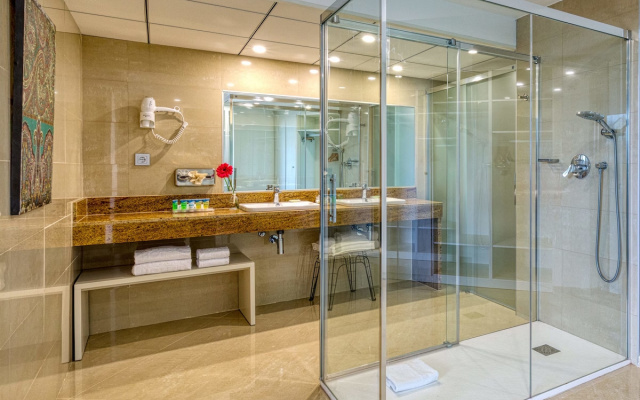Playavera Hotel - Naturist Friendly