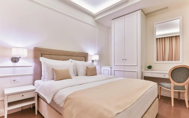 Hotel Crown
