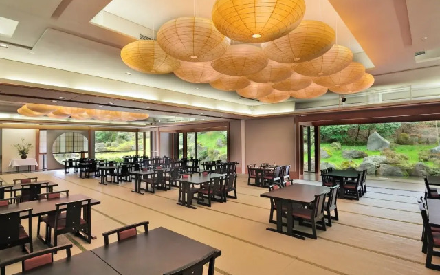 Hakone Yunohana Prince Hotel