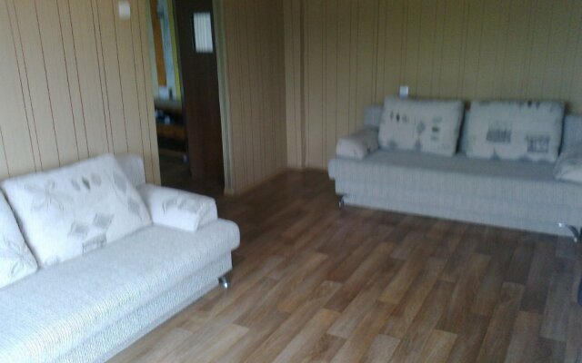 Na Prospekte Frunze, 65 Apartments