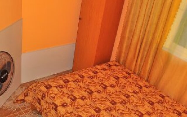 Inn on Chernomorskaya 100