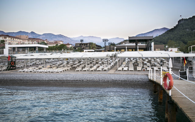 Sailor's Beach Club Hotel
