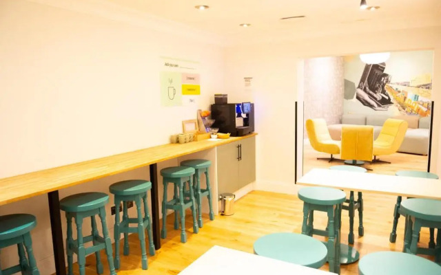Garner Reading City Centre by IHG