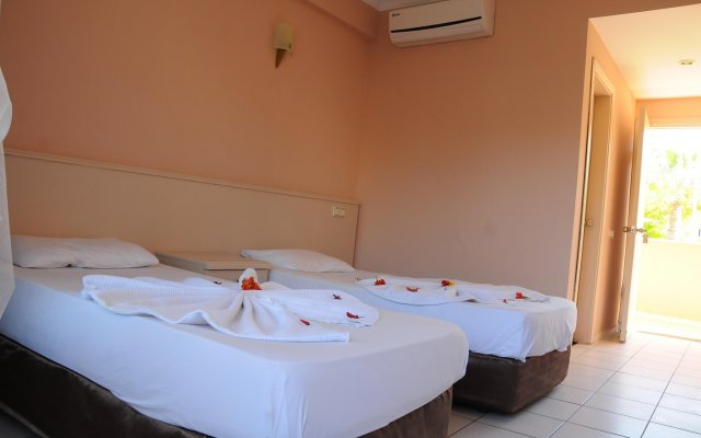 Ares City Hotel