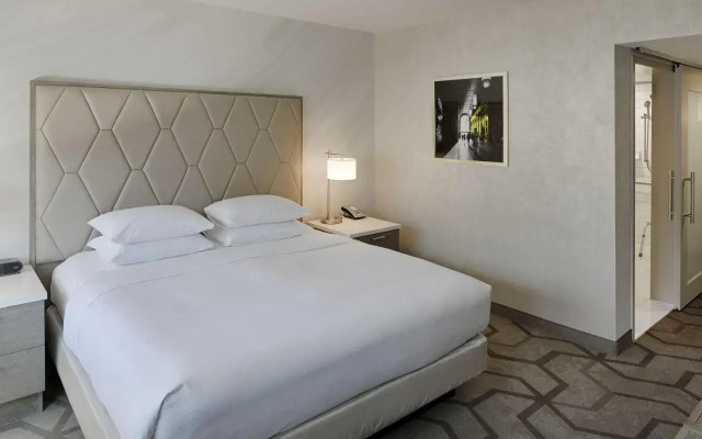 The Kingsley Bloomfield Hills - a DoubleTree by Hilton