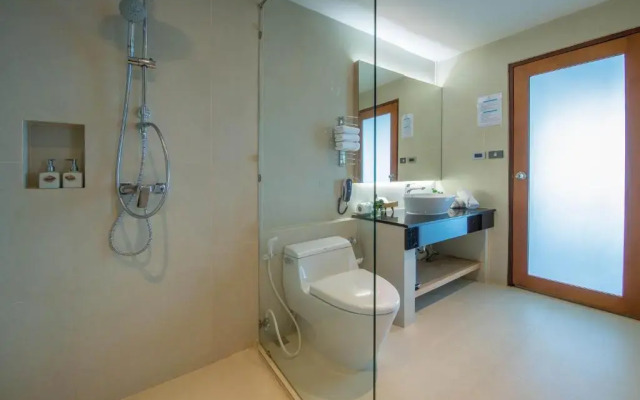 Coral Cliff Beach Resort Samui