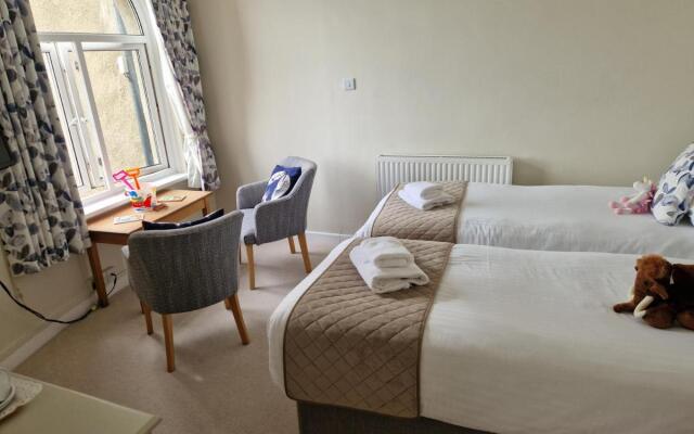 Redcliffe Hotel
