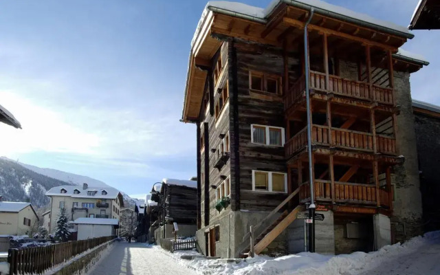 Haus Genepy