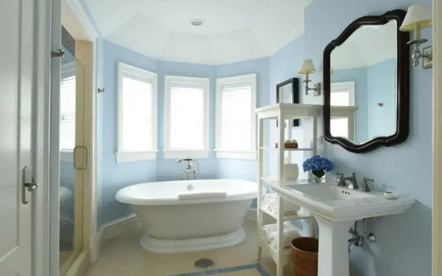 Rosewood Bermuda