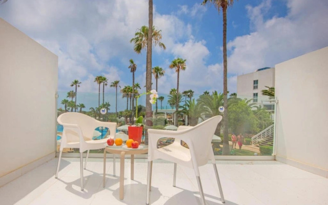 Dome Beach Marina Hotel & Resort