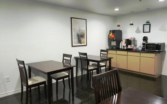 Express Inn Tomball