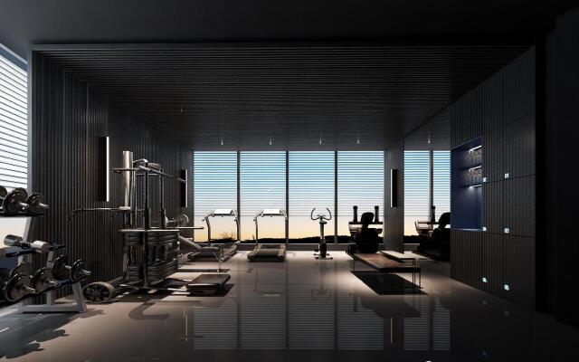 Zhengzhou East Railway Station Crossing Hotel