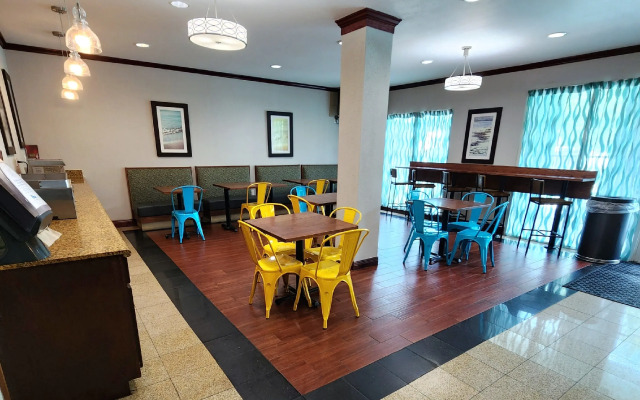 Best Western Plus Blue Angel Inn