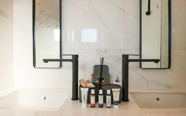 Phaedrus Living: Seaside Luxury Flat Athina 109