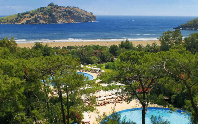Club Nur Hotel