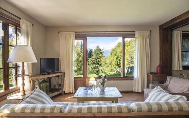 Arelauquen Bungalows & Suites