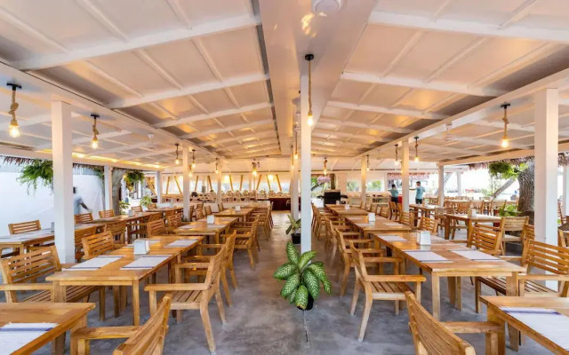 Arena Beach Hotel