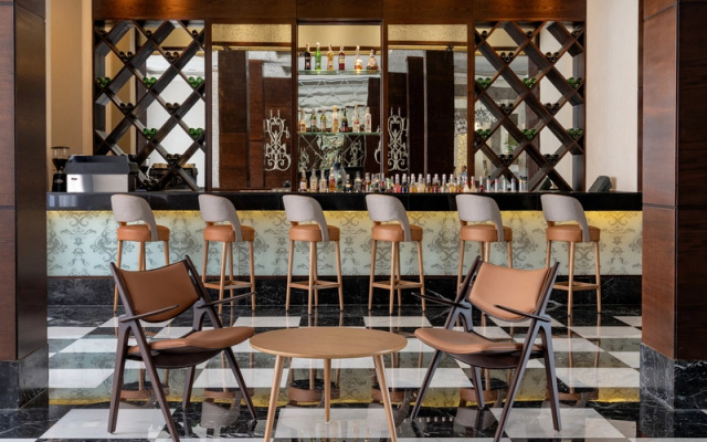 JAZ Elite Crystal, Almaza Bay