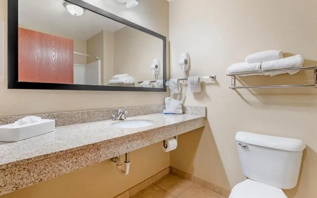 Red Roof Inn Charlestown