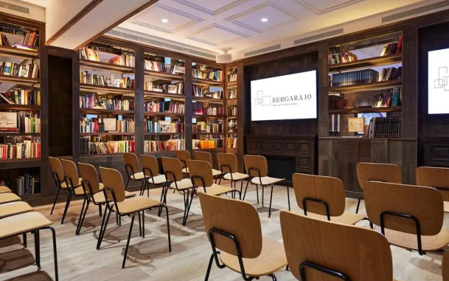 Pulitzer Hotel